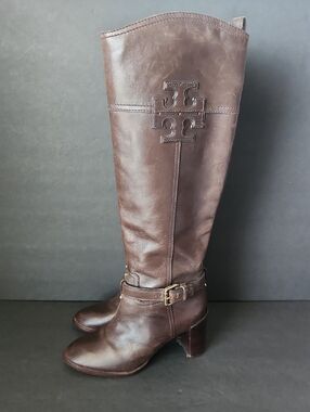 Tory Burch Logo Leather Knee High Heeled Brown Boots Size 5.5